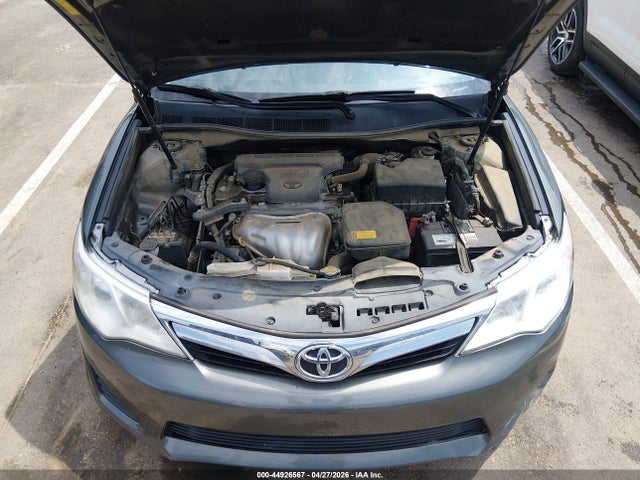 44926567 :رقم المزاد ، 4T4BF1FK0ER428433 vin ، 2014 Toyota Camry Le مزاد بيع