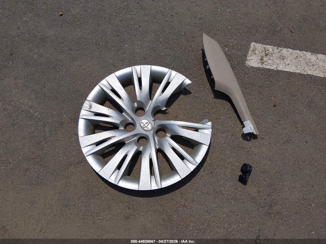44926567 :رقم المزاد ، 4T4BF1FK0ER428433 vin ، 2014 Toyota Camry Le مزاد بيع