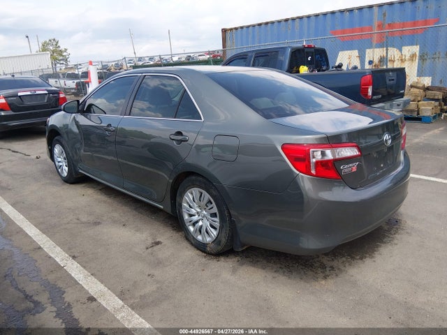 44926567 :رقم المزاد ، 4T4BF1FK0ER428433 vin ، 2014 Toyota Camry Le مزاد بيع