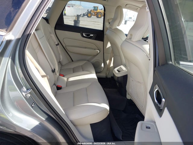 YV4102RK8L1421772 Volvo Xc60 T5 Momentum