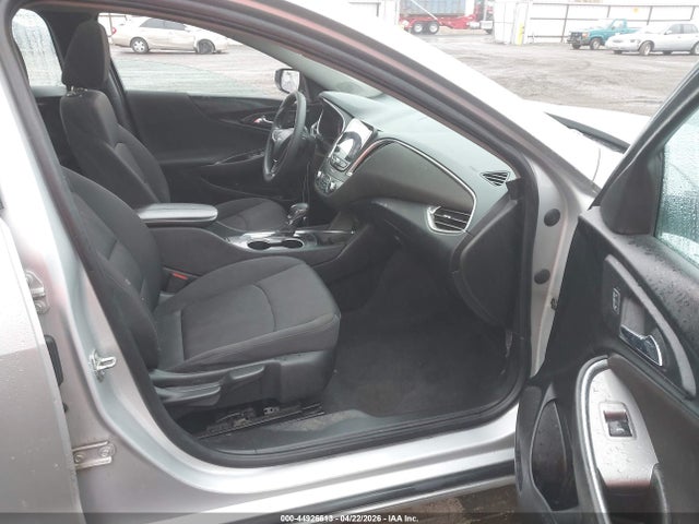 1G1ZD5STXMF064560 Chevrolet Malibu Fwd Lt