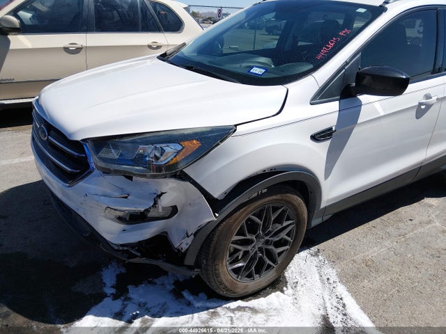 Продажа на аукционе авто 2018 Ford Escape Se, vin: 1FMCU9GD5JUA60991, номер лота: 44926615