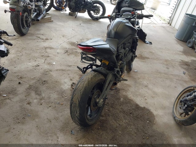 Ducati Monster 2023 ZDMMAMDTXPB006871 Image 4
