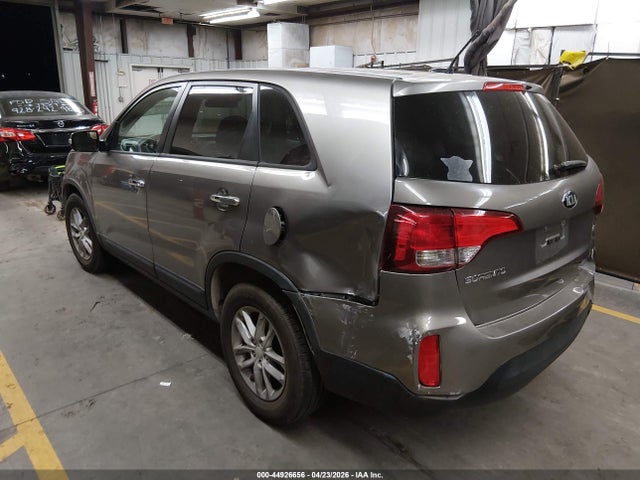 Продажа на аукционе авто 2015 Kia Sorento Lx, vin: 5XYKT3A68FG659077, номер лота: 44926656