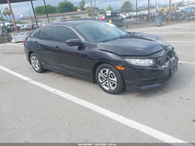 Honda Civic Lx 2018 2HGFC2F59JH552515 main image