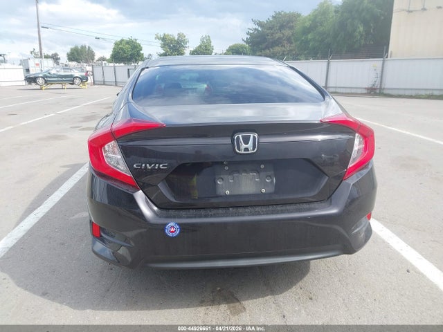 Honda Civic Lx 2018 2HGFC2F59JH552515 Image 17