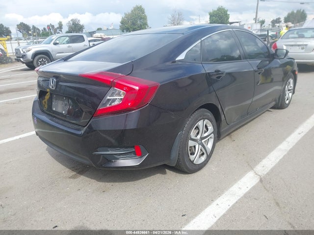 Honda Civic Lx 2018 2HGFC2F59JH552515 Image 4