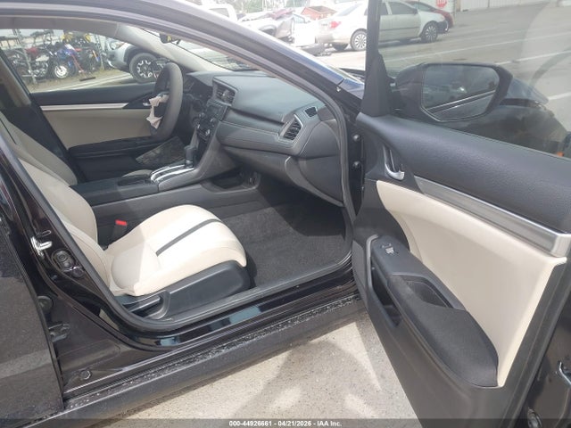 Honda Civic Lx 2018 2HGFC2F59JH552515 Image 5