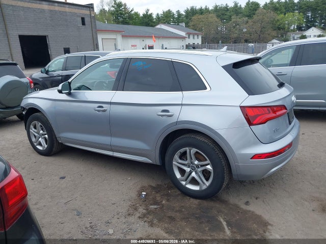 Продажа на аукционе авто 2018 Audi Q5 2.0t Premium, vin: WA1BNAFY7J2245553, номер лота: 44926693