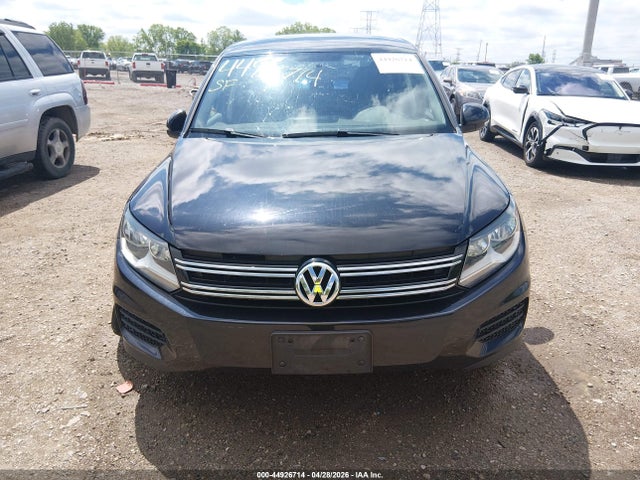 44926714 :رقم المزاد ، WVGBV7AX2HK042602 vin ، 2017 Volkswagen Tiguan 2.0t/2.0t S مزاد بيع