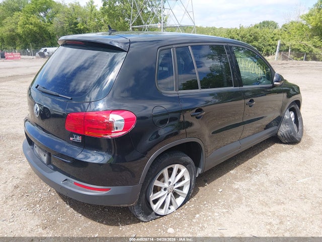 44926714 :رقم المزاد ، WVGBV7AX2HK042602 vin ، 2017 Volkswagen Tiguan 2.0t/2.0t S مزاد بيع
