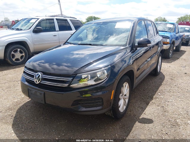 44926714 :رقم المزاد ، WVGBV7AX2HK042602 vin ، 2017 Volkswagen Tiguan 2.0t/2.0t S مزاد بيع