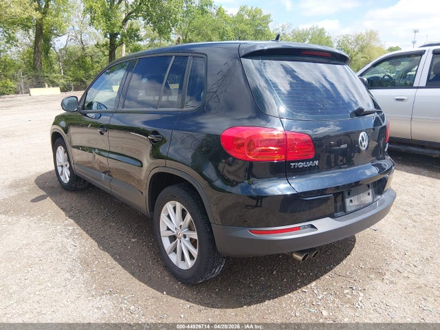 44926714 :رقم المزاد ، WVGBV7AX2HK042602 vin ، 2017 Volkswagen Tiguan 2.0t/2.0t S مزاد بيع