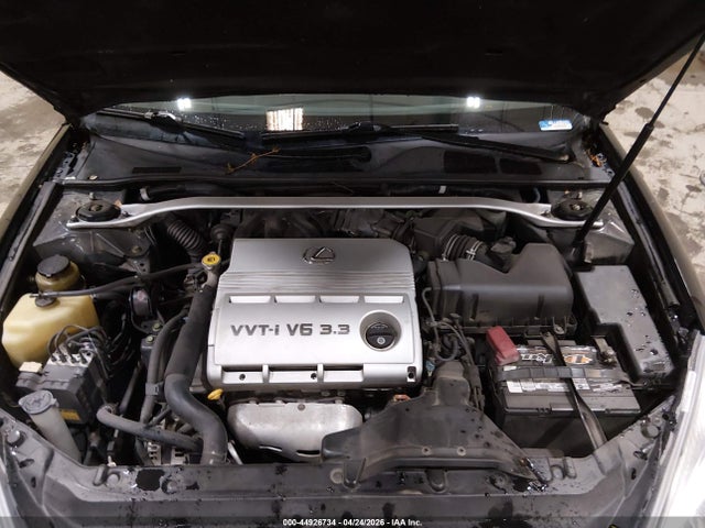 2004 Lexus Es 330 მანქანა იყიდება აუქციონზე, vin: JTHBA30G445041999, აუქციონის ნომერი: 44926734