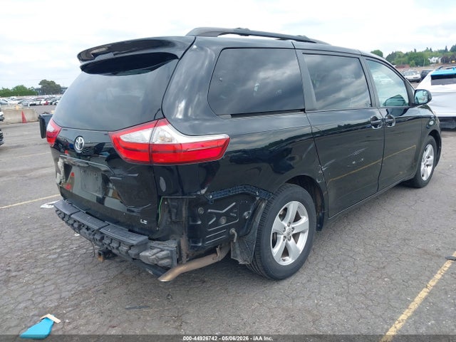 5TDKK3DC9FS577902 Toyota Sienna Le 8 Passenger