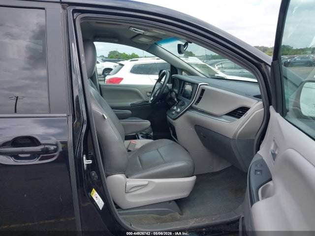 Toyota Sienna Le 8 Passenger 2015 5TDKK3DC9FS577902 Image 5