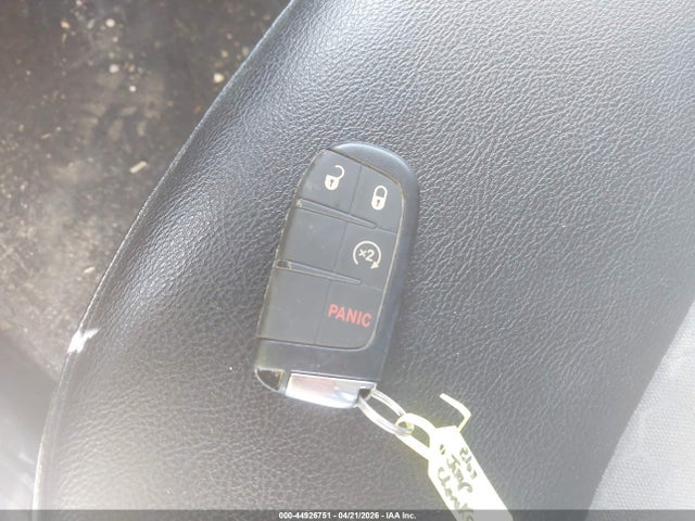 44926751 :رقم المزاد ، 3C4NJDBB1LT123113 vin ، 2020 Jeep Compass Latitude 4x4 مزاد بيع