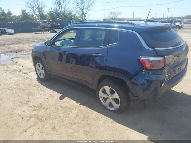 44926751 :رقم المزاد ، 3C4NJDBB1LT123113 vin ، 2020 Jeep Compass Latitude 4x4 مزاد بيع