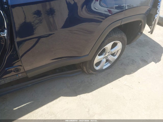 44926751 :رقم المزاد ، 3C4NJDBB1LT123113 vin ، 2020 Jeep Compass Latitude 4x4 مزاد بيع