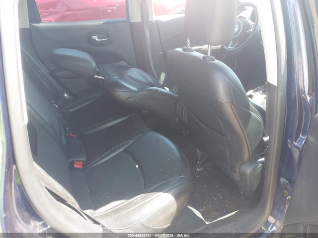 44926751 :رقم المزاد ، 3C4NJDBB1LT123113 vin ، 2020 Jeep Compass Latitude 4x4 مزاد بيع
