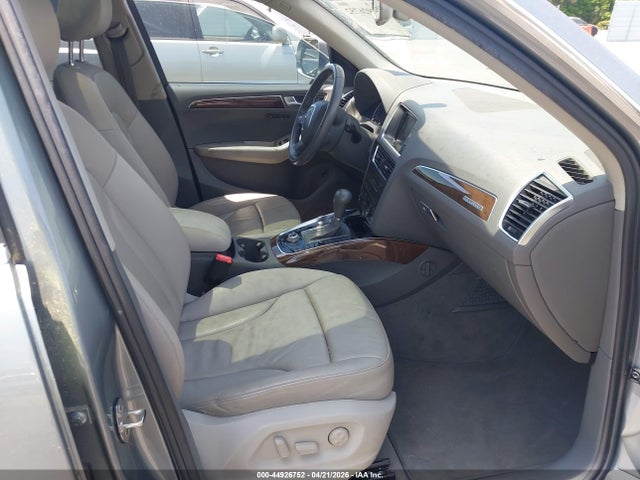 44926752 :رقم المزاد ، WA1LFAFP0BA043170 vin ، 2011 Audi Q5 2.0t Premium مزاد بيع