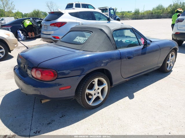 Продажа на аукционе авто 2003 Mazda Mx-5 Miata Cloth/ls/se/shinsen, vin: JM1NB353430302268, номер лота: 44926755