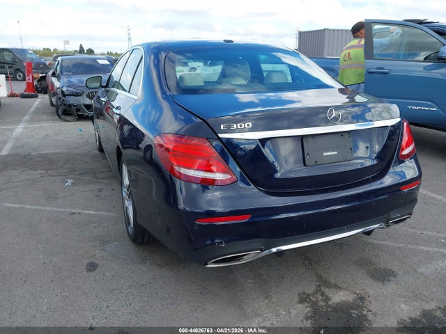 Продажа на аукционе авто 2017 Mercedes-benz E 300, vin: WDDZF4JB3HA192572, номер лота: 44926763