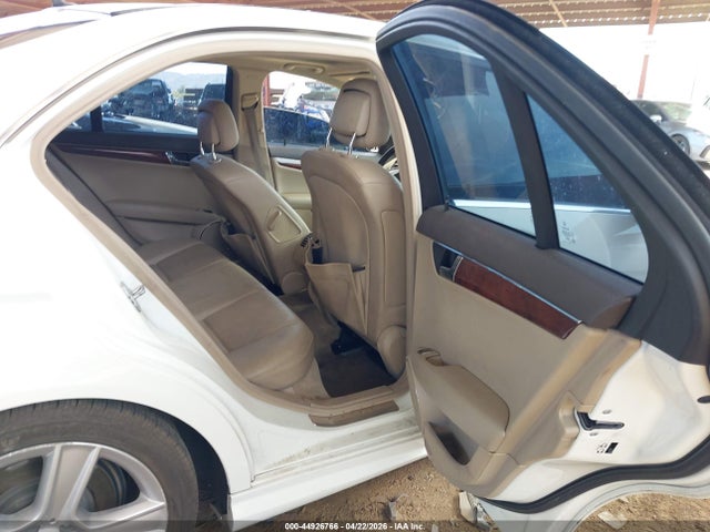 2011 Mercedes-benz C 300 Sport მანქანა იყიდება აუქციონზე, vin: WDDGF5EB8BA516663, აუქციონის ნომერი: 44926766