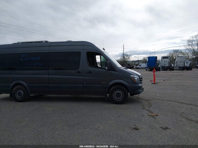44926832 :رقم المزاد ، WDZPE8CC9FP136504 vin ، 2015 Mercedes-benz Sprinter 2500 High  Roof مزاد بيع
