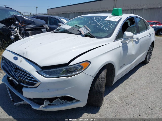 3FA6P0RU5JR116846 Ford Fusion Hybrid Titanium