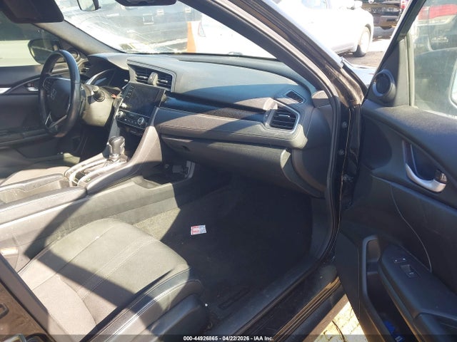44926865 :رقم المزاد ، 2HGFC2F86KH598329 vin ، 2019 Honda Civic Sport مزاد بيع