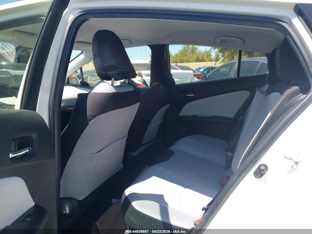 JTDKBRFUXH3048164 Toyota Prius Two