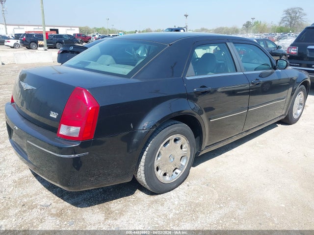 Продажа на аукционе авто 2005 Chrysler 300 Touring, vin: 2C3JA53G15H155364, номер лота: 44926902