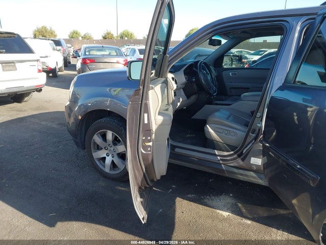 5FNYF4H99FB077889 Honda Pilot Touring
