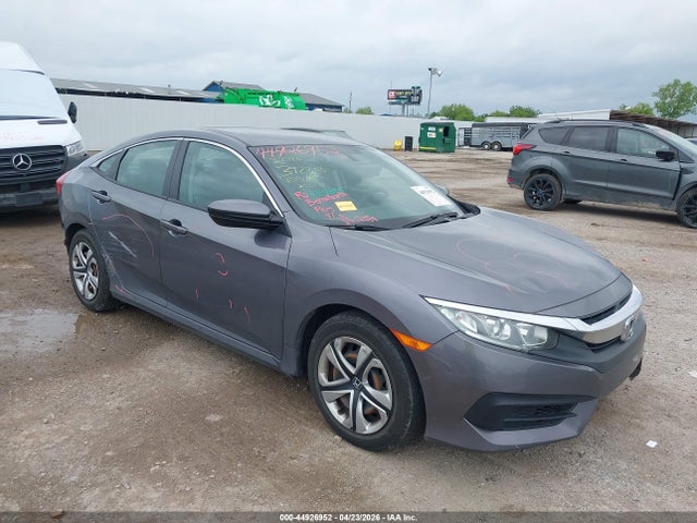 Aukcja sprzedaży 2018 Honda Civic Lx, vin: 19XFC2F52JE011090, numer aukcji: 44926952
