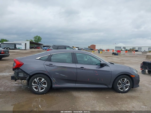 Aukcja sprzedaży 2018 Honda Civic Lx, vin: 19XFC2F52JE011090, numer aukcji: 44926952