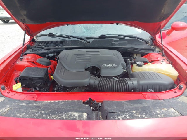 2C3CDZAG4GH100887 Dodge Challenger Sxt
