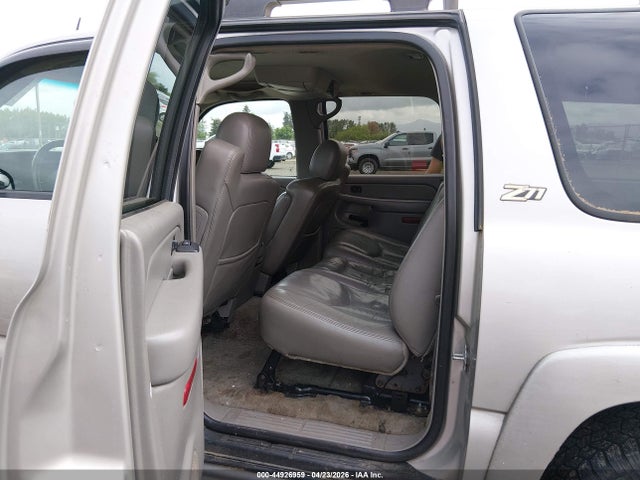 44926959 :رقم المزاد ، 3GNFK16T64G200305 vin ، 2004 Chevrolet Suburban 1500 Z71 مزاد بيع