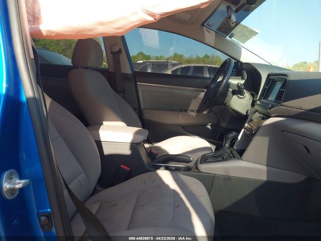 44926978 :رقم المزاد ، 5NPD84LF7HH105702 vin ، 2017 Hyundai Elantra Se مزاد بيع