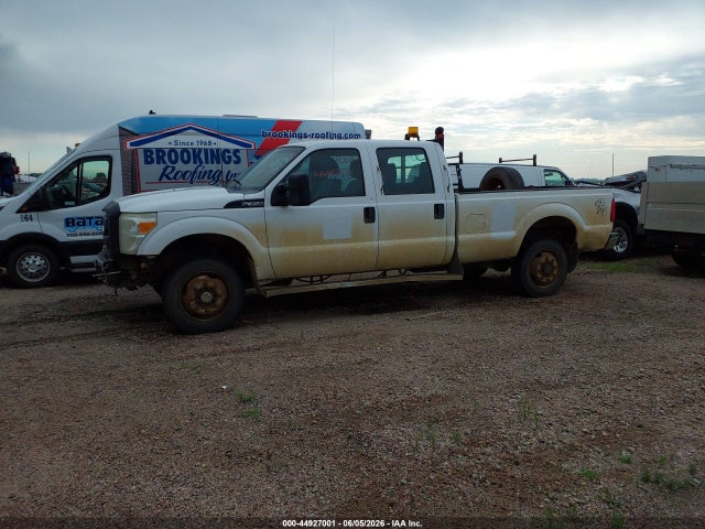 44927001 :رقم المزاد ، 1FT7W3B64BEC26631 vin ، 2011 Ford F-350 Xl مزاد بيع