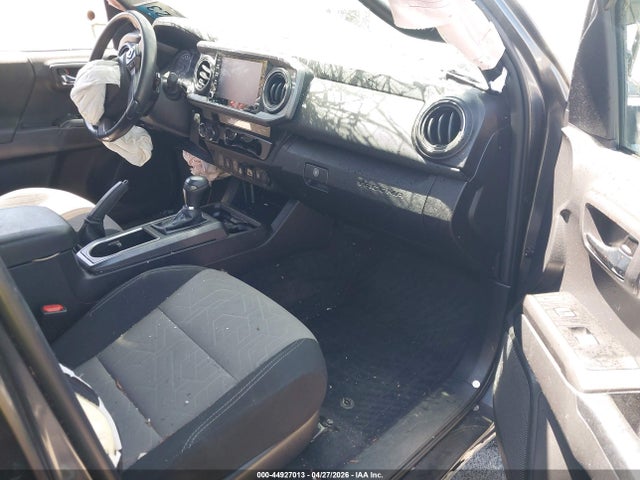 44927013 :رقم المزاد ، 3TMCZ5AN2NM530680 vin ، 2022 Toyota Tacoma Trd Sport مزاد بيع