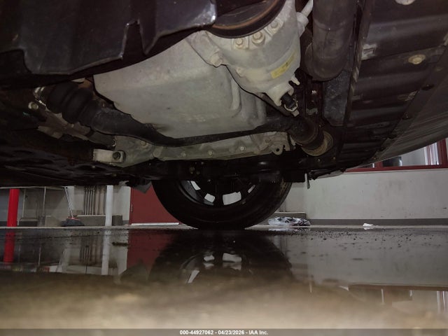 44927062 :رقم المزاد ، 1FMCU0J91GUA83998 vin ، 2016 Ford Escape Titanium مزاد بيع