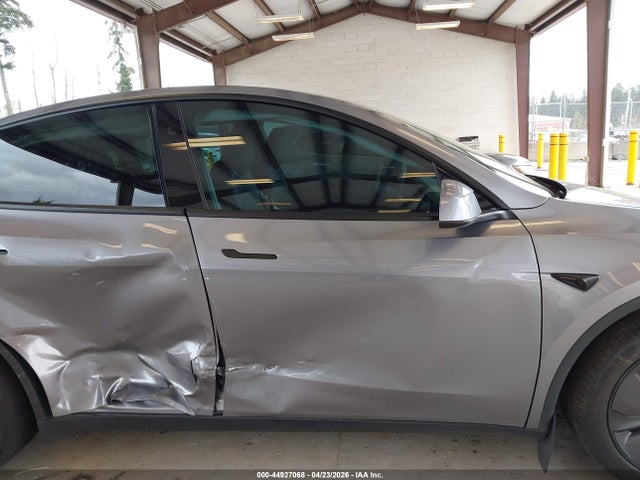Продаж на аукціоні авто 2026 Tesla Model Y All-wheel Drive/long Range Launch Series/premium All-wheel Drive, vin: 7SAYGDEEXTF566220, номер лоту: 44927068