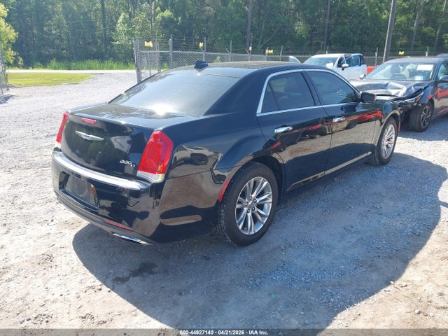 Продаж на аукціоні авто 2015 Chrysler 300c, vin: 2C3CCAEG4FH814001, номер лоту: 44927140