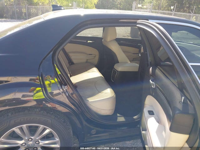 Продаж на аукціоні авто 2015 Chrysler 300c, vin: 2C3CCAEG4FH814001, номер лоту: 44927140