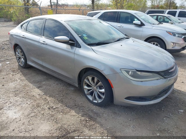 Продаж на аукціоні авто 2015 Chrysler 200 S, vin: 1C3CCCBB4FN732992, номер лоту: 44927192