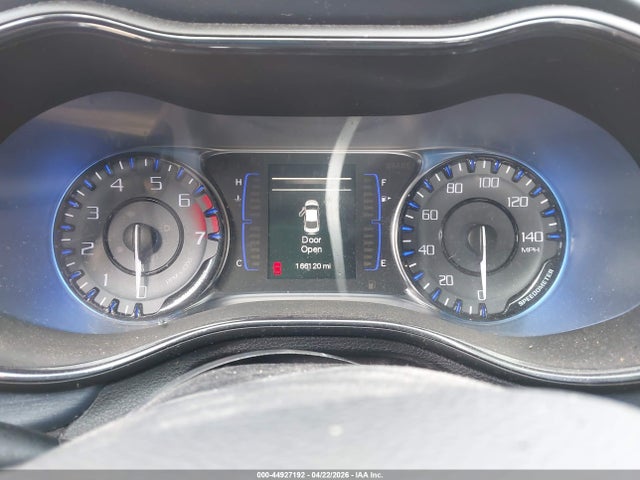 Продаж на аукціоні авто 2015 Chrysler 200 S, vin: 1C3CCCBB4FN732992, номер лоту: 44927192
