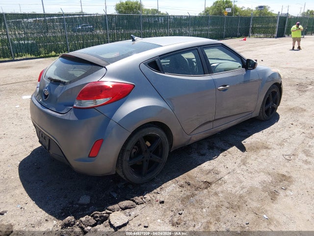 44927209 :رقم المزاد ، KMHTC6AD6DU158605 vin ، 2013 Hyundai Veloster Base W/black مزاد بيع