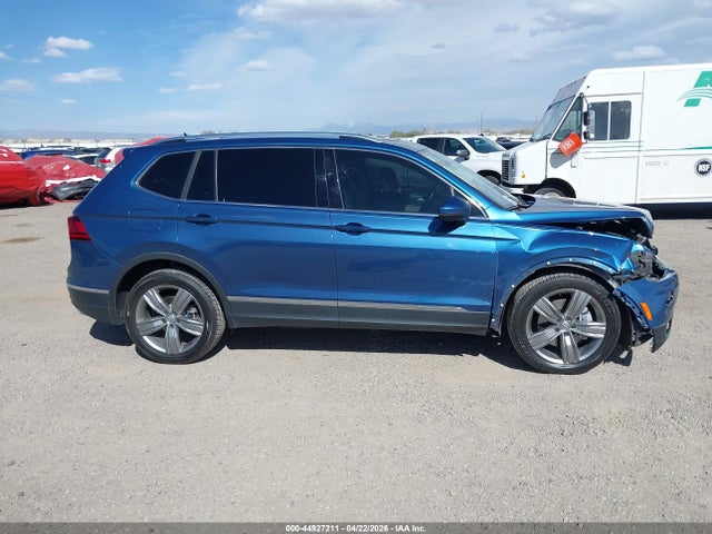 44927211 :رقم المزاد ، 3VV4B7AX8JM029648 vin ، 2018 Volkswagen Tiguan 2.0t Sel Premium مزاد بيع