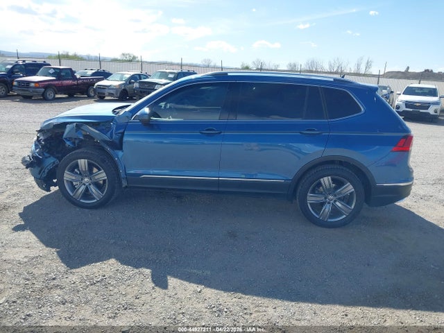 44927211 :رقم المزاد ، 3VV4B7AX8JM029648 vin ، 2018 Volkswagen Tiguan 2.0t Sel Premium مزاد بيع